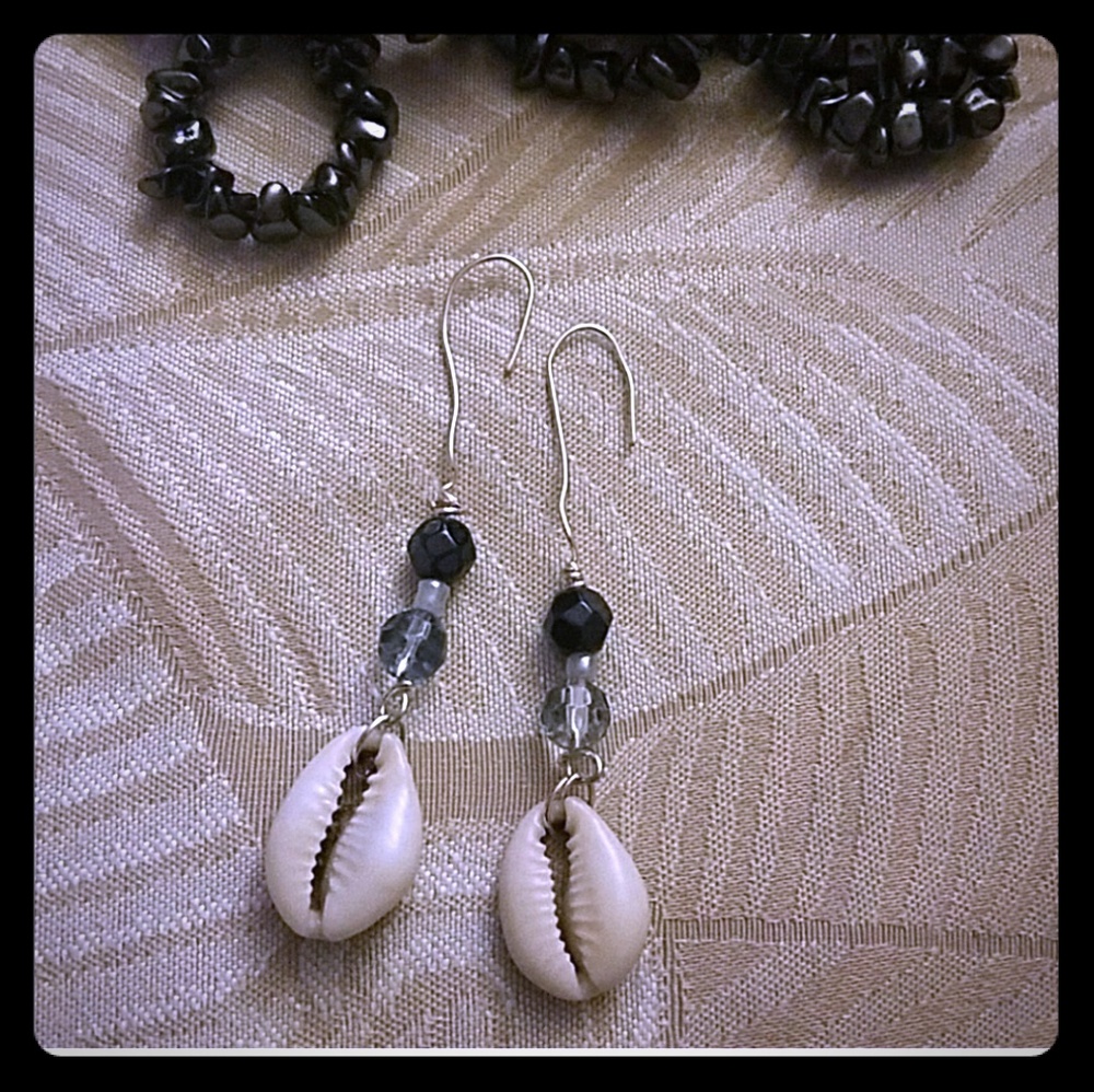 Cowrie Bliss Earrings